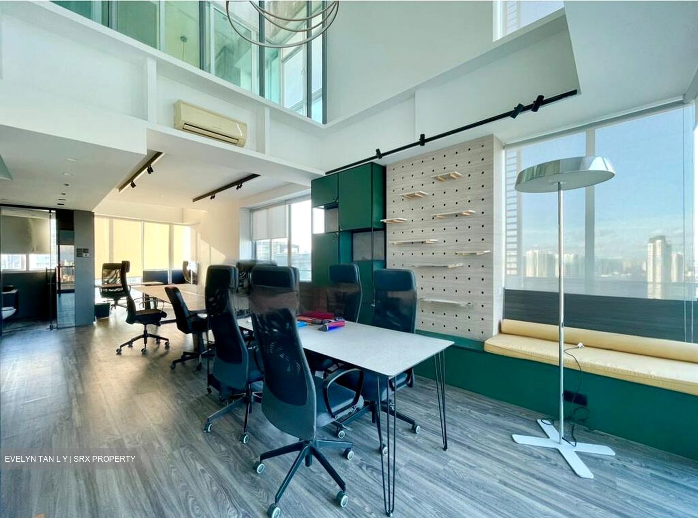 Southbank (D7), Office #616337681